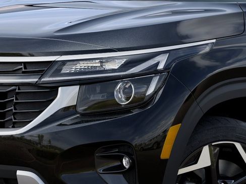 New 2026 Kia Seltos S AWD/4WD image 10