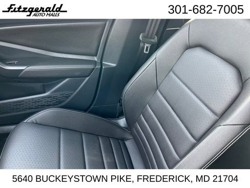 Used 2024 Volkswagen Jetta SE image 25