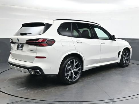 Used 2026 BMW X5 xDrive40i w/ M Sport Package AWD/4WD image 4