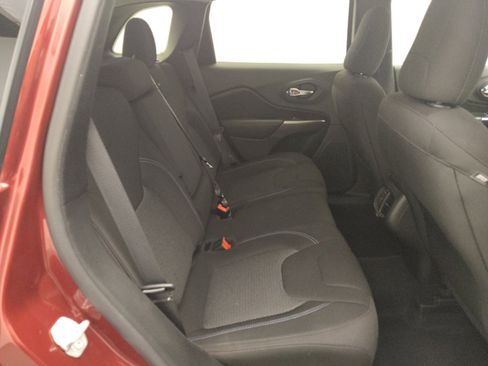 Used 2020 Jeep Cherokee Latitude image 19