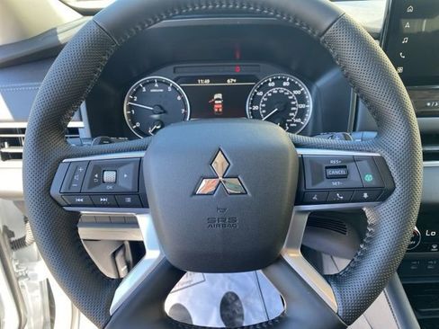 New 2026 Mitsubishi Outlander Trail Edition AWD/4WD image 8