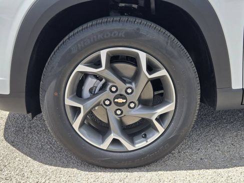 New 2026 Chevrolet Trax LT FWD image 14