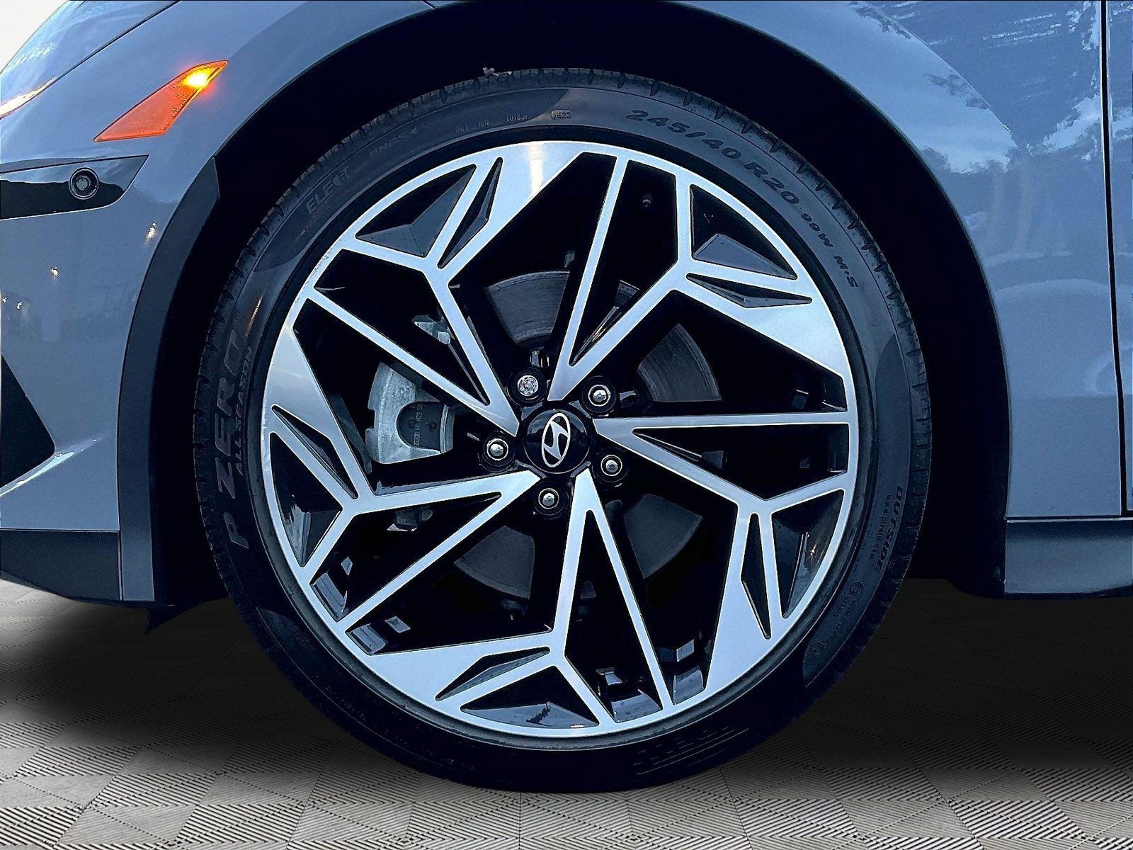 Used 2024 Hyundai Ioniq 6 Limited AWD/4WD image 34