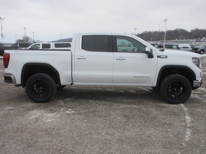 New 2026 GMC Sierra 1500 SLT w/ SLT Convenience Package