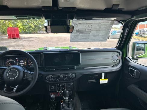 New 2025 Jeep Gladiator Mojave image 21