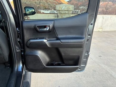 Used 2023 Toyota Tacoma TRD Sport w/ Black Out Package (TMS) image 17