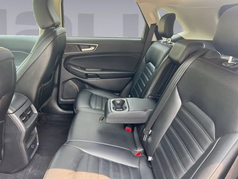 Used 2022 Ford Edge SEL AWD/4WD image 16