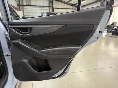 Used 2018 Subaru Crosstrek 2.0i AWD/4WD image 14