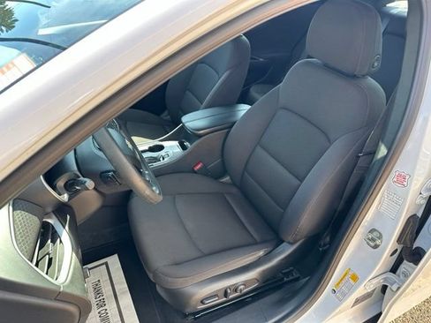 Used 2023 Chevrolet Malibu LT FWD image 9