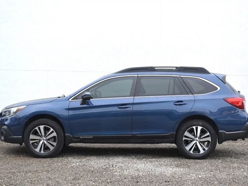 Used 2019 Subaru Outback 3.6R Limited AWD/4WD image 9