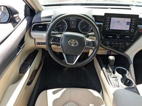 Used 2022 Toyota Camry LE FWD image 15