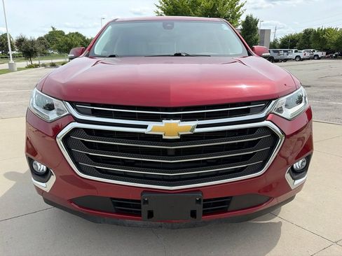 Used 2019 Chevrolet Traverse Premier w/ Driver Confidence II Package FWD image 3