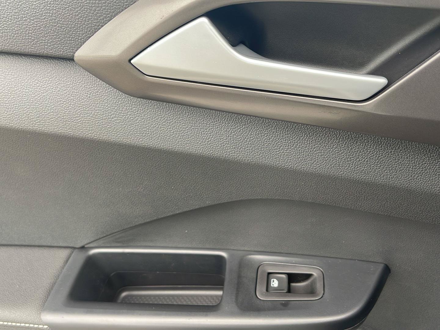 New 2026 Volkswagen Taos SE AWD/4WD image 22
