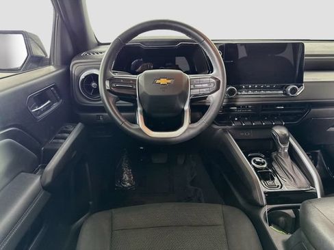 Used 2023 Chevrolet Colorado LT w/ LT Convenience Package II AWD/4WD image 22