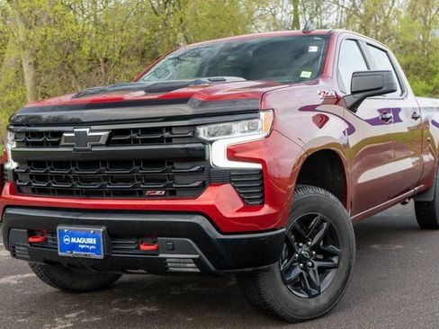 Used 2022 Chevrolet Silverado 1500 LT Trail Boss w/ LPO, Dark Essentials Package AWD/4WD image 1