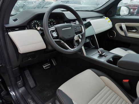New 2026 Land Rover Discovery Sport Landmark AWD/4WD image 13