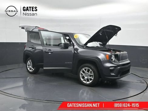 Used 2023 Jeep Renegade Latitude AWD/4WD image 54