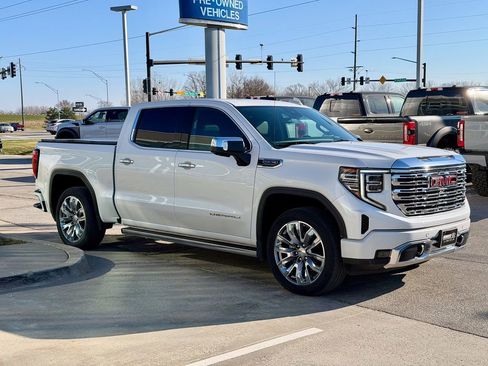 Used 2024 GMC Sierra 1500 Denali w/ Denali Reserve Package image 7