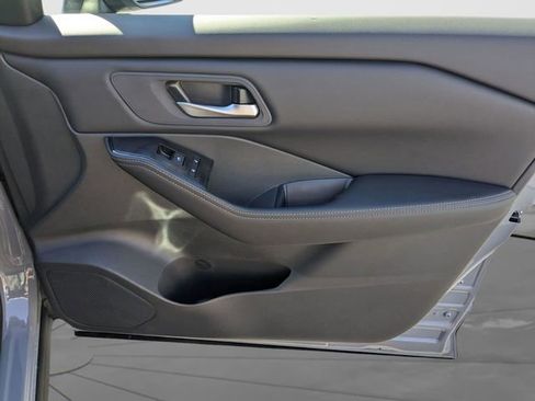 New 2026 Nissan Rogue SV w/ Cold Weather Package FWD image 31