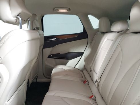 Used 2018 Lincoln MKC Select w/ Select Plus Package FWD image 12