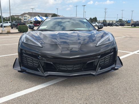 New 2027 Chevrolet Corvette Z06 w/ Z07 Performance Package RWD image 8