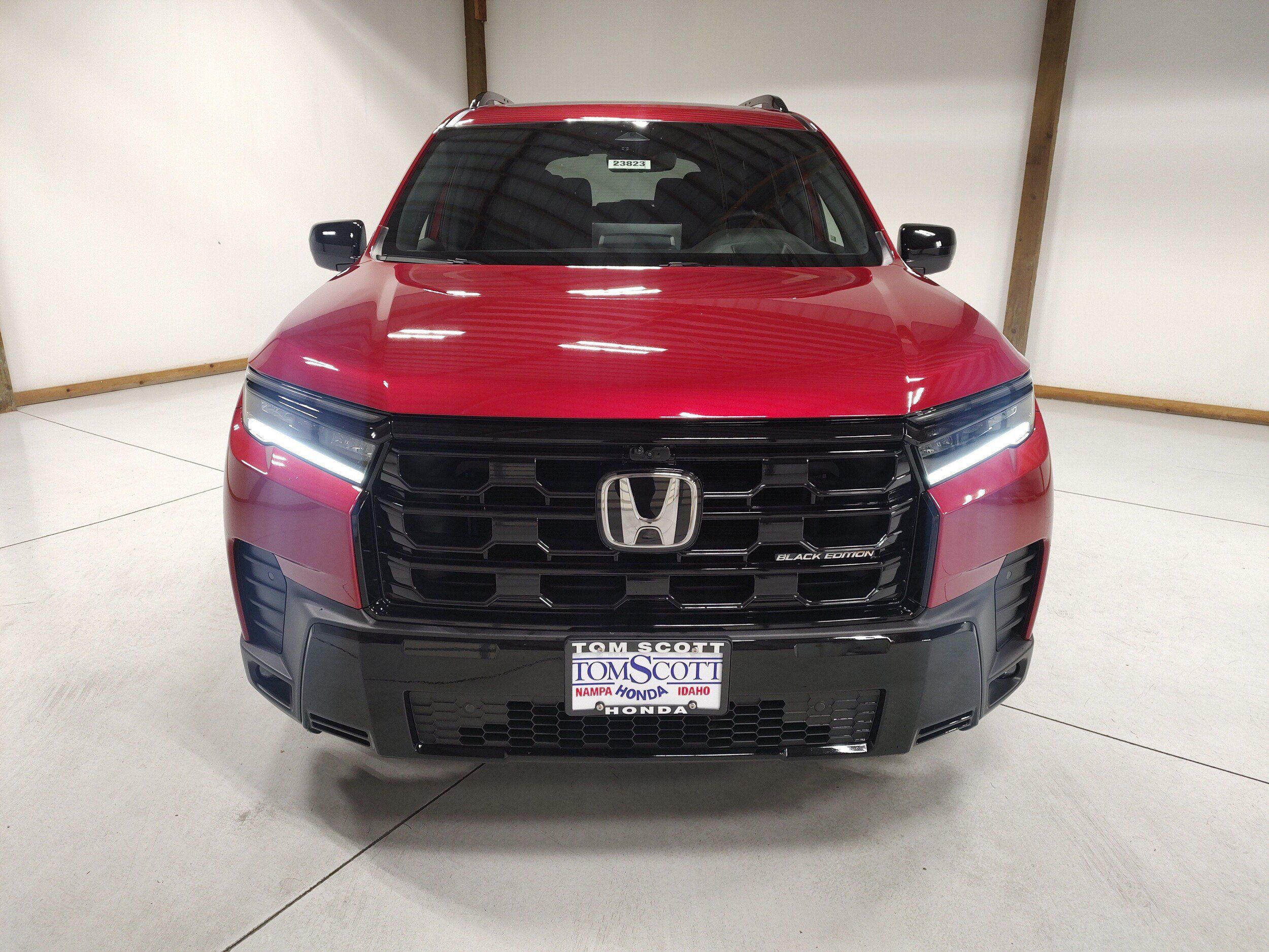 New 2026 Honda Pilot Black Edition image 3