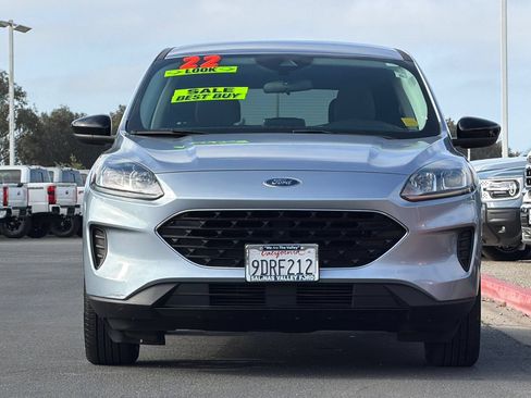 Used 2022 Ford Escape SE w/ SE Sport Appearance Package FWD image 9