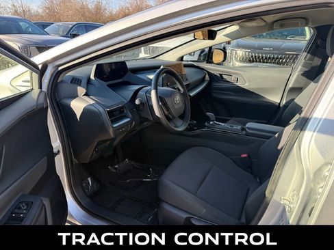 Used 2024 Toyota Prius LE image 8