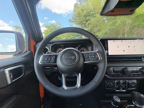 New 2026 Jeep Wrangler Sahara w/ Whitecap Package AWD/4WD image 13
