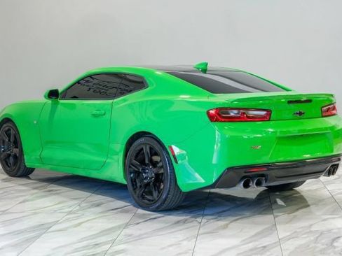 Used 2017 Chevrolet Camaro LT RWD image 15