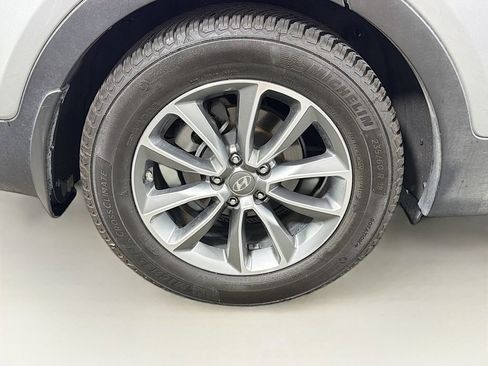 Used 2019 Hyundai Santa Fe XL SE w/ SE Premium Package 02 AWD/4WD image 32