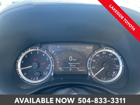 Used 2023 Toyota Highlander L image 34