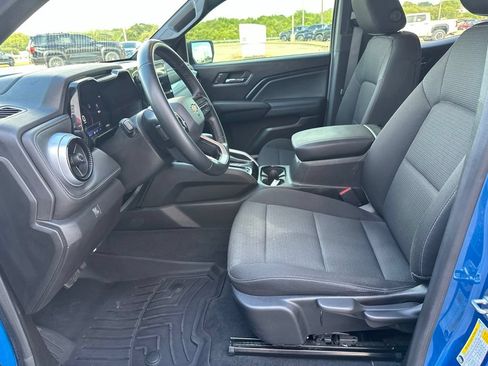 Used 2024 Chevrolet Colorado LT w/ LT Convenience Package AWD/4WD image 14