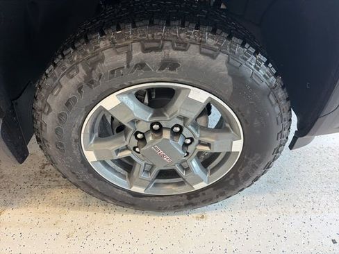 New 2026 GMC Sierra 3500 SLT w/ SLT Premium Package AWD/4WD image 16