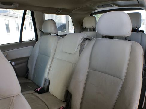 Used 2010 Volvo XC90 3.2 image 16