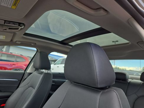 Used 2023 Hyundai Sonata Limited w/ Cargo Package FWD image 27