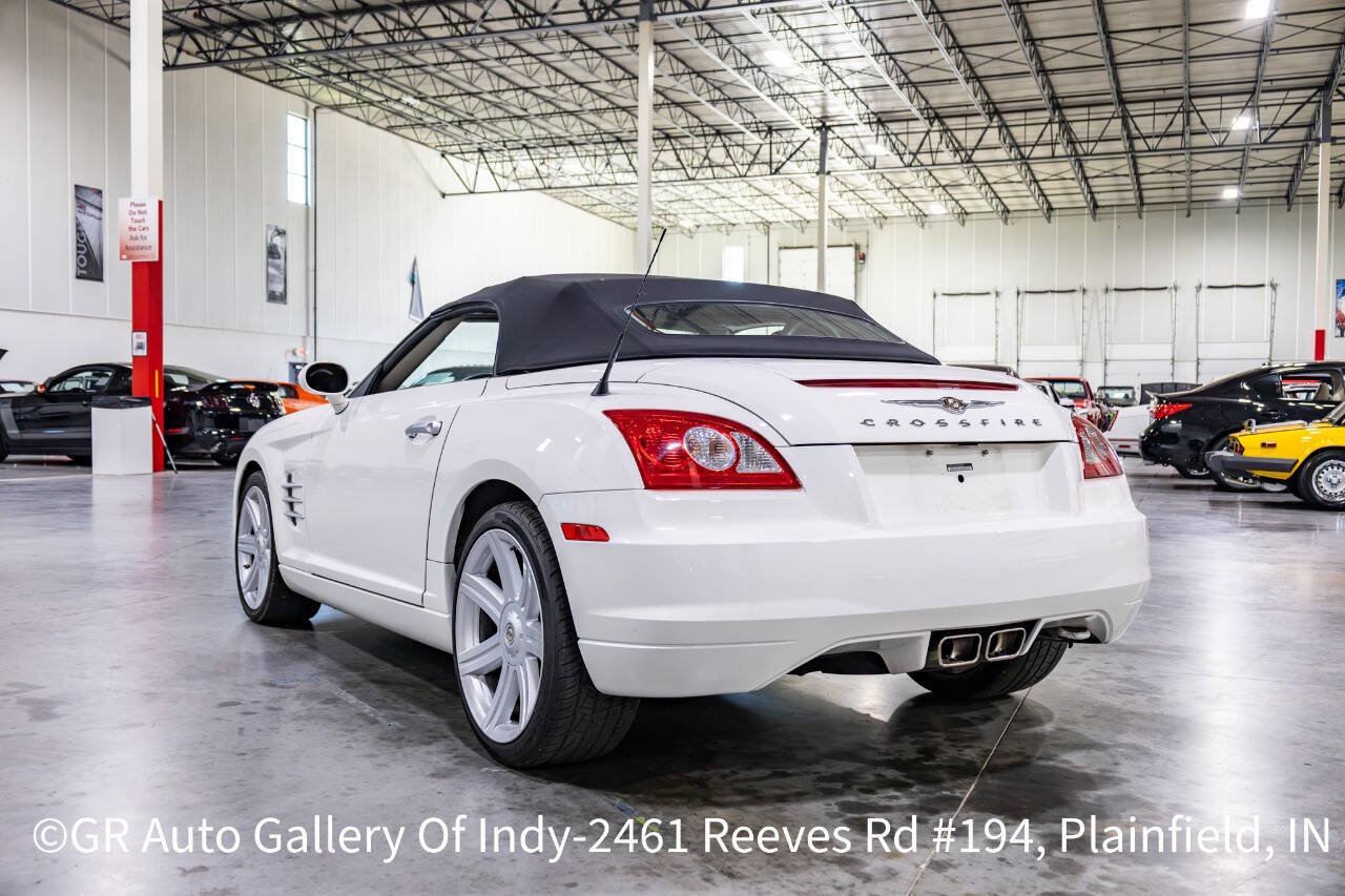 Used 2005 Chrysler Crossfire Limited RWD image 21
