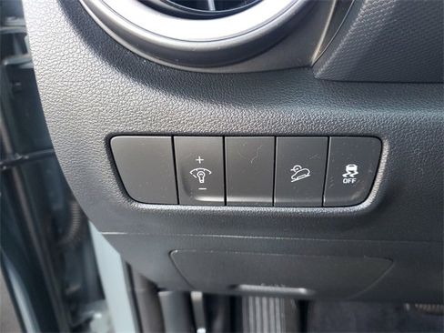 Used 2022 Hyundai Kona SEL image 21