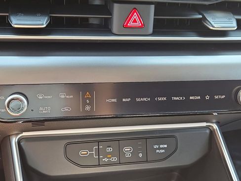 New 2026 Kia Carnival SX Prestige image 24