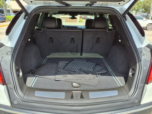 Certified 2024 Cadillac XT5 Premium Luxury FWD image 16