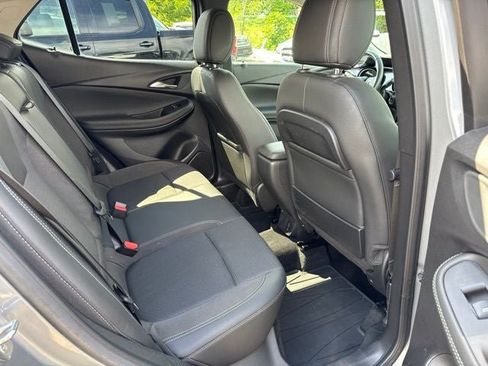 Used 2023 Buick Encore GX Select w/ Sport Touring Package AWD/4WD image 23