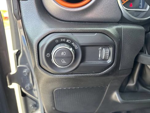 Used 2023 Jeep Gladiator Mojave w/ Cold Weather Group AWD/4WD image 51