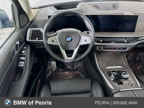 Used 2024 BMW X7 xDrive40i w/ Premium Package image 24