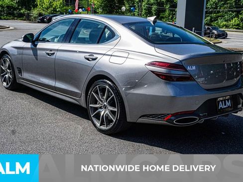 Used 2025 Genesis G70 2.5T RWD image 5