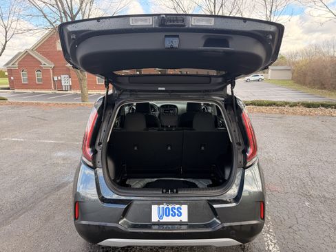 Used 2025 Kia Soul LX w/ LX Technology Package image 12
