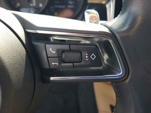 Used 2024 Porsche Macan image 14