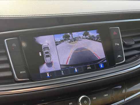 Used 2023 Buick Enclave Avenir w/ Avenir Technology Package FWD image 20
