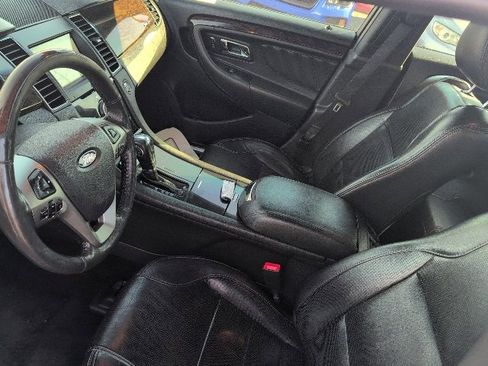 Used 2017 Ford Taurus Limited image 13