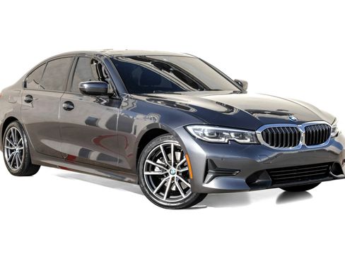 Used 2022 BMW 330i Sedan w/ Driving Assistance Package image 6