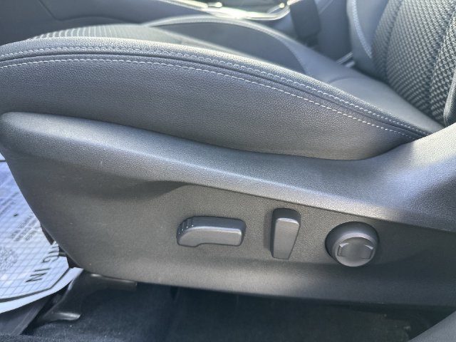 Used 2024 Subaru Forester Premium AWD/4WD image 16